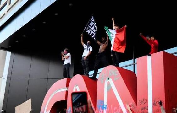 ����CNN������Ǳ��ң��W���R����ί�T����ϯ���B�l