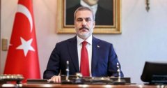 ���������L�Q�����c��ɫ�Дཻ,��܊�u����ɳһ�y��I�W(xu��)У
